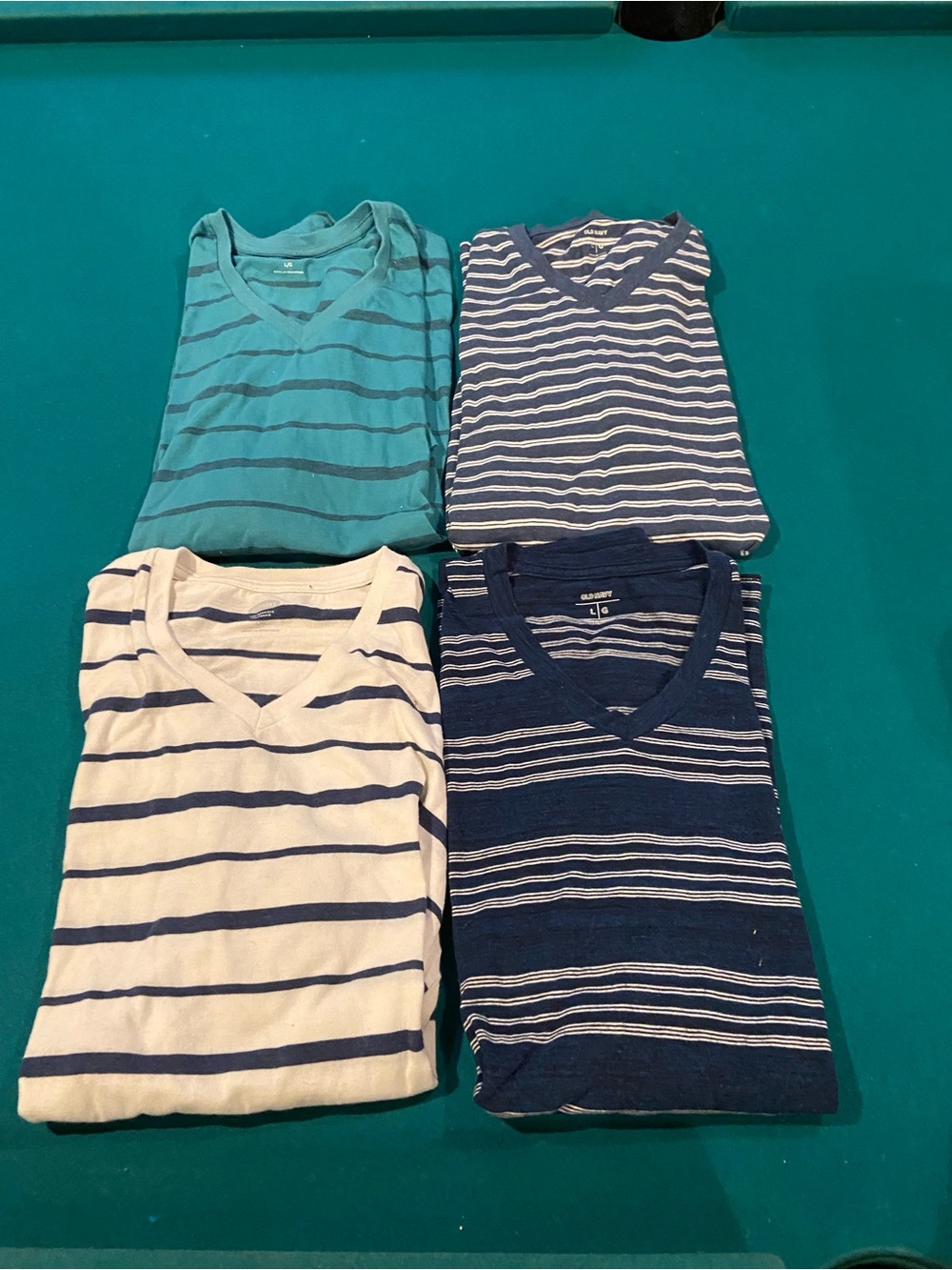 4 Old Navy Large V neck tshirts